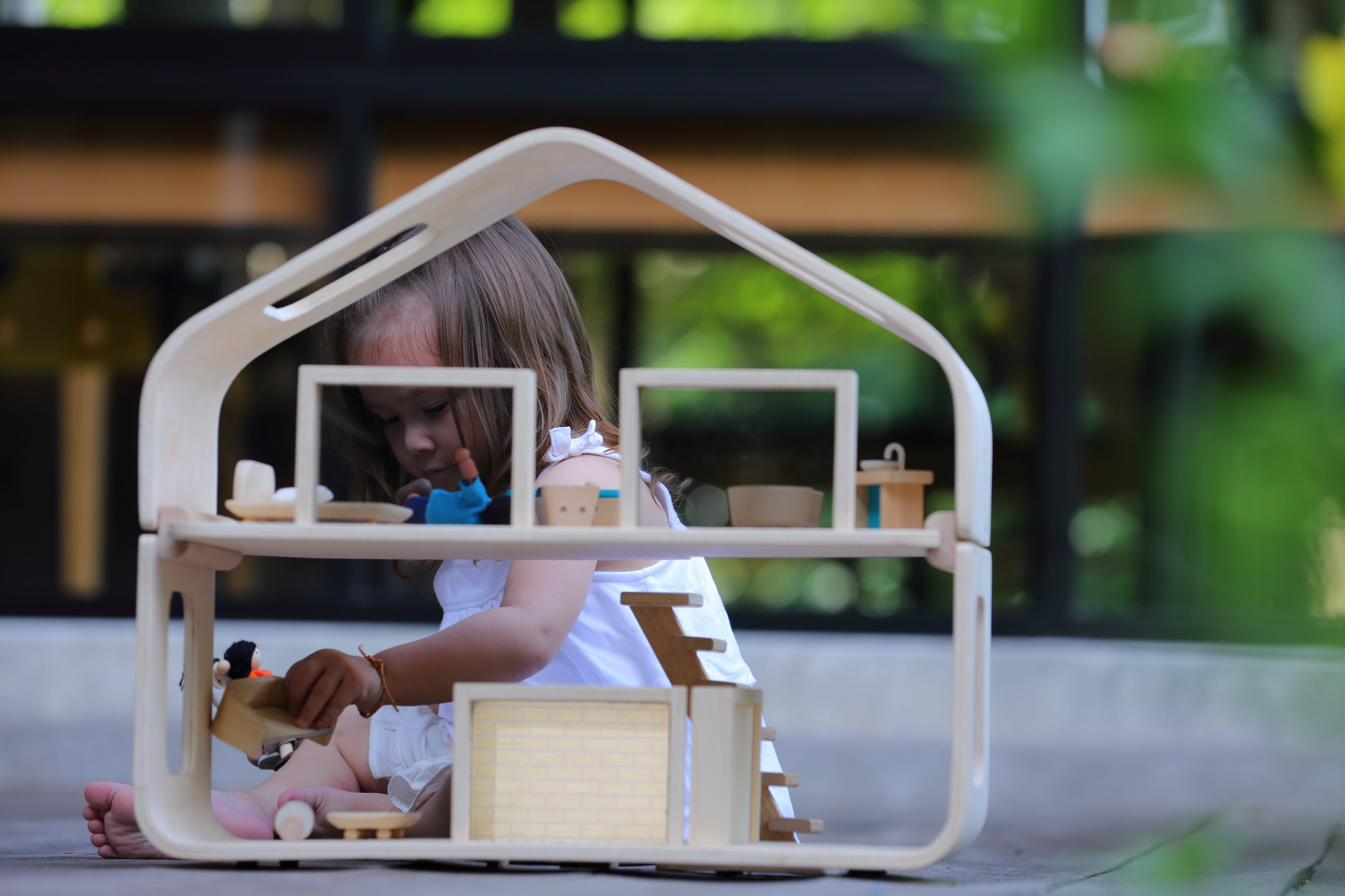 PlanToys - Contemporary Dollhouse - PlanToys - littleyoyo.ca