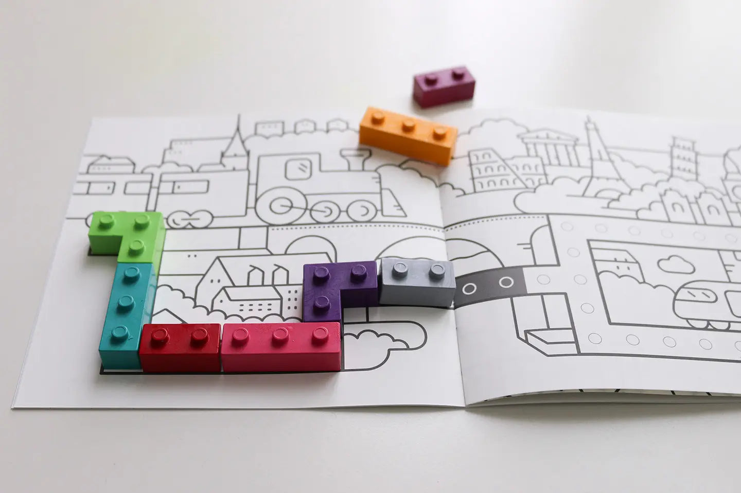 Goober - World Crayons - Goober - littleyoyo.ca