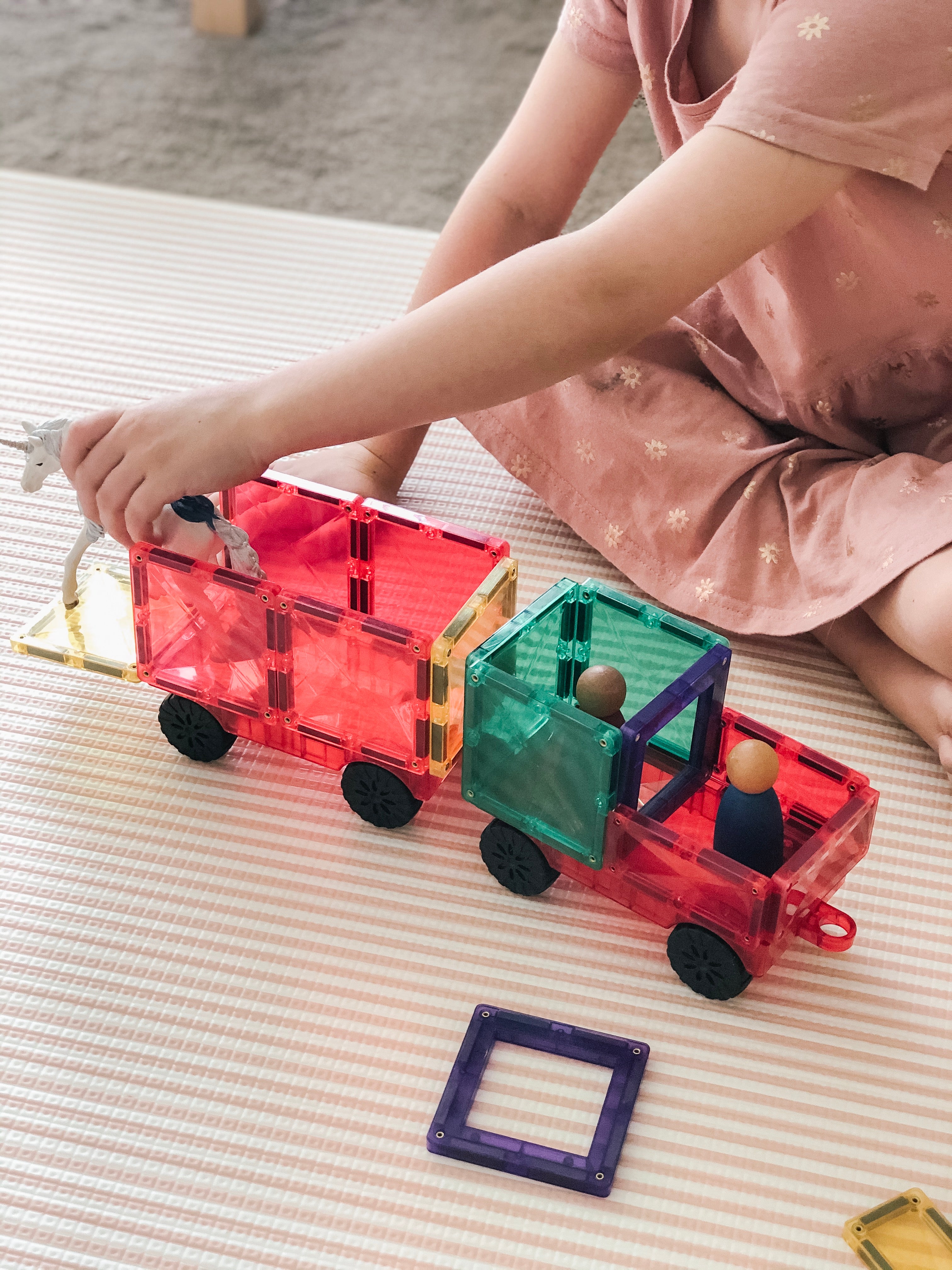 Connetix - Rainbow Motion Pack - 24 Piece Magnetic Tiles - Connetix - littleyoyo.ca
