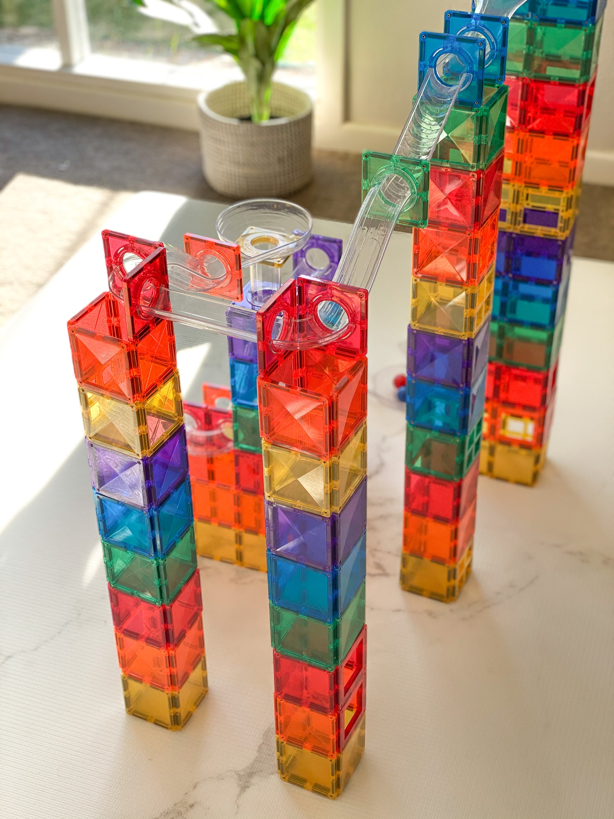 Connetix - 92 Piece Rainbow Ball Run Pack Magnetic Tiles