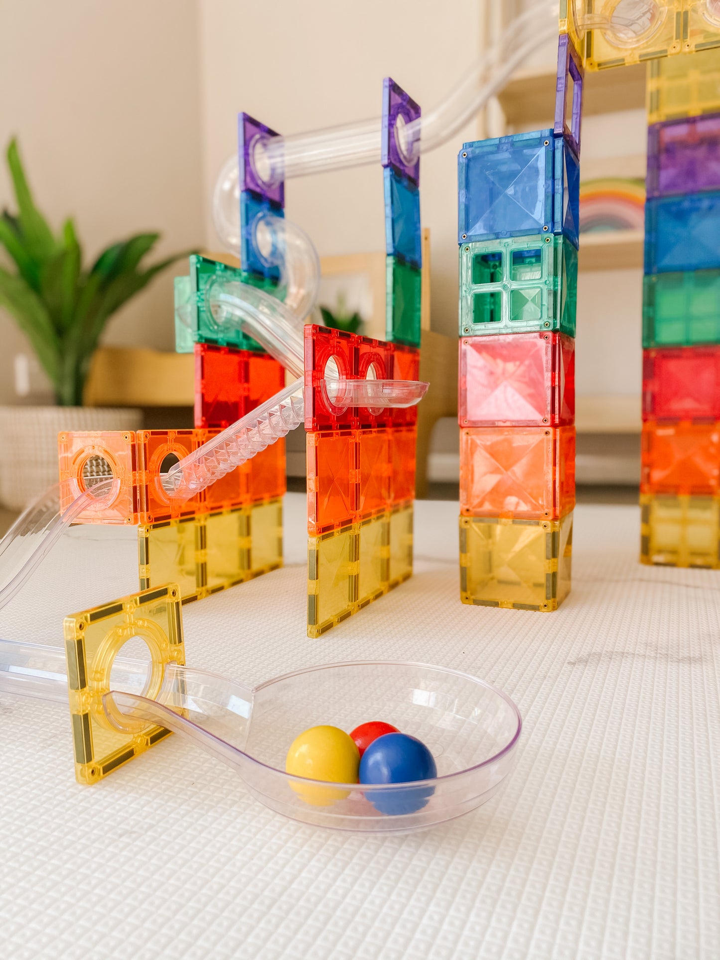 Connetix - 92 Piece Rainbow Ball Run Pack Magnetic Tiles