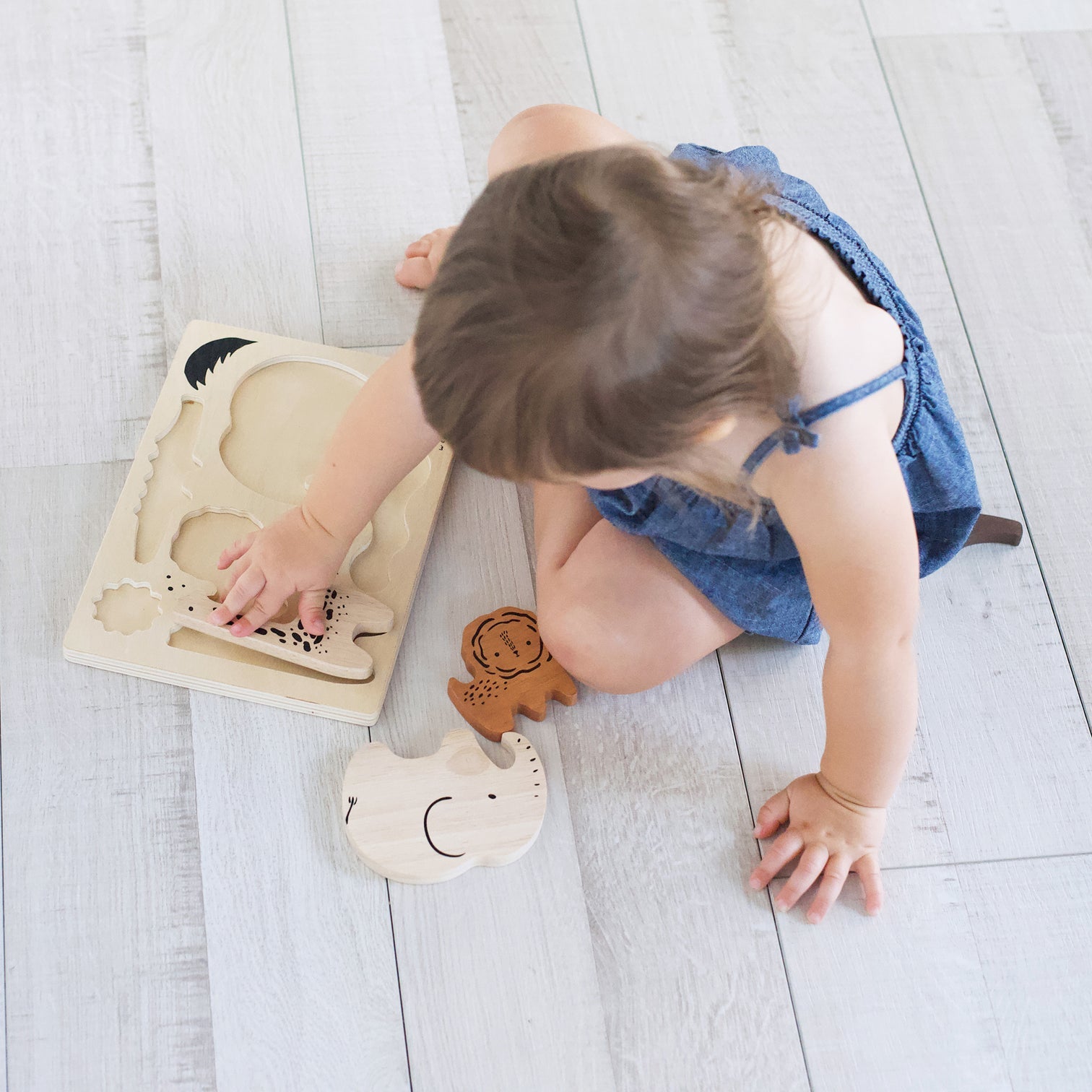 Wee Gallery - Wooden Tray Puzzle - Safari Animals - Wee Gallery - littleyoyo.ca